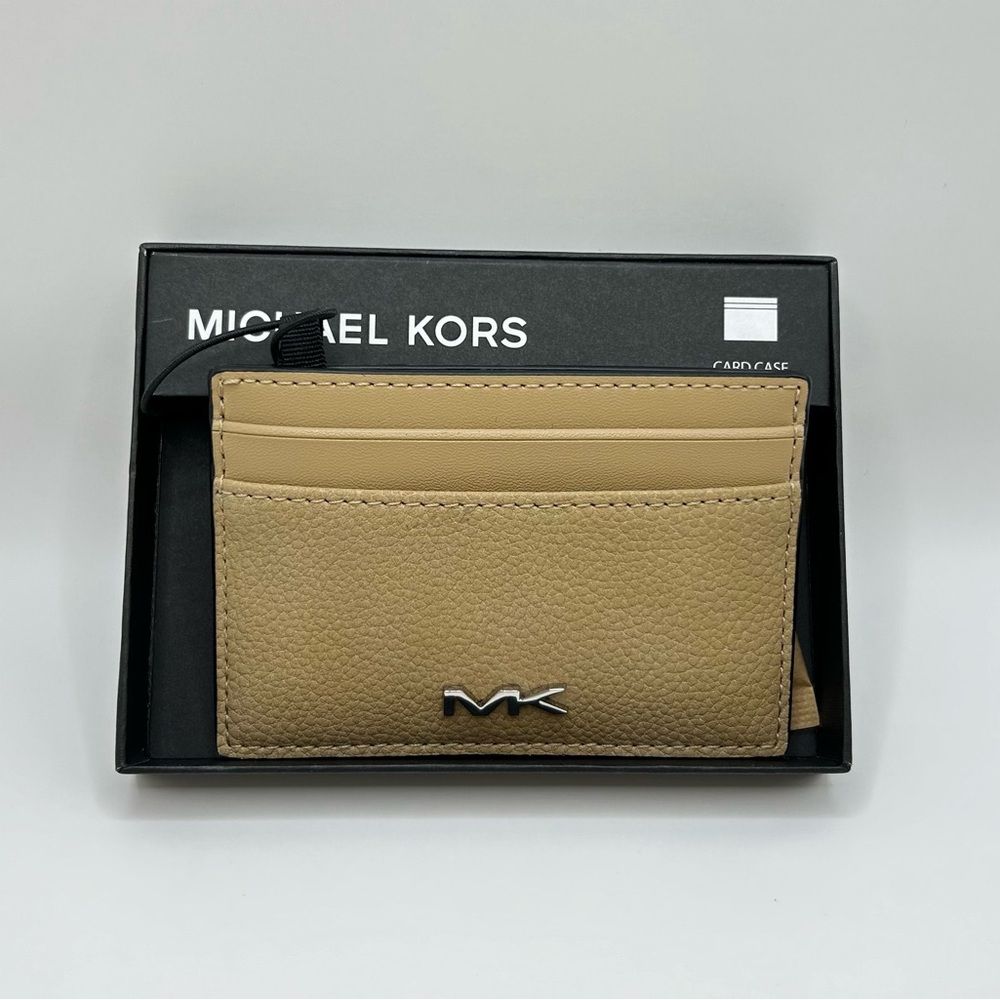 Michael Kors Brand New Card Holder with Case, Beige